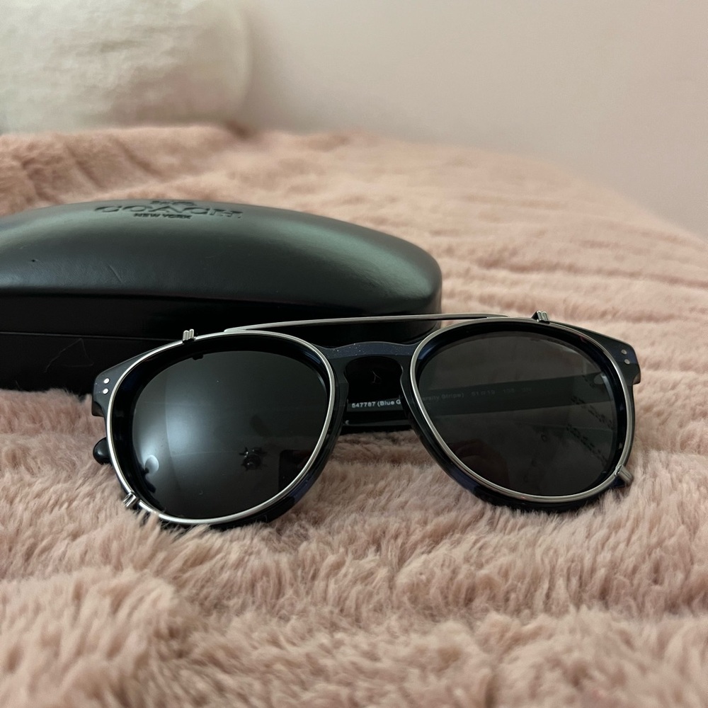 Coach Sun Glasses - Picture 2 of 3